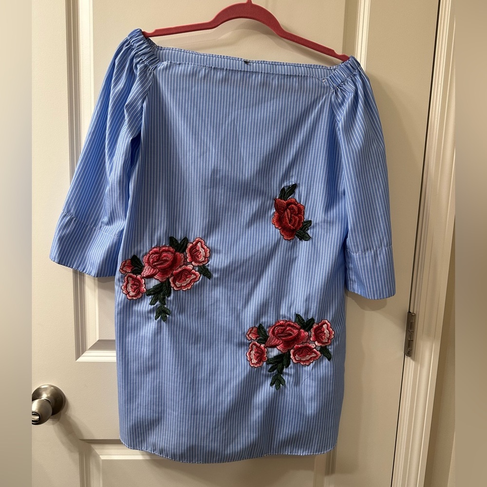 Dress - Picture 3 of 3